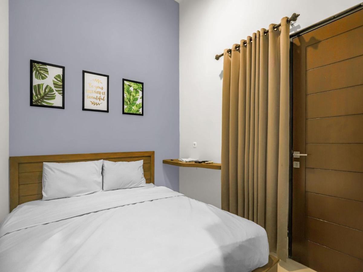 Casa Ts 16 Hotel Malang Exterior foto