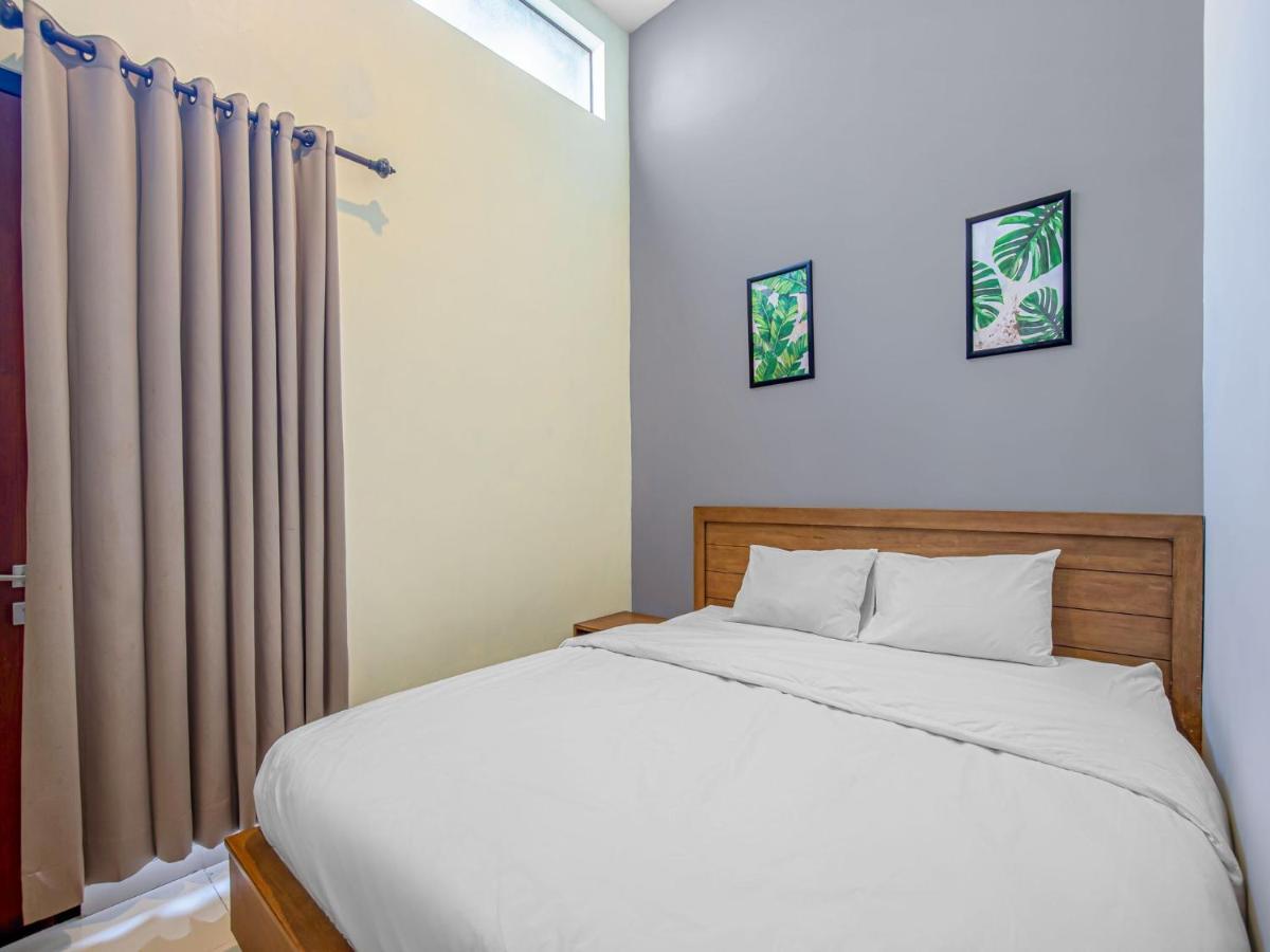 Casa Ts 16 Hotel Malang Exterior foto